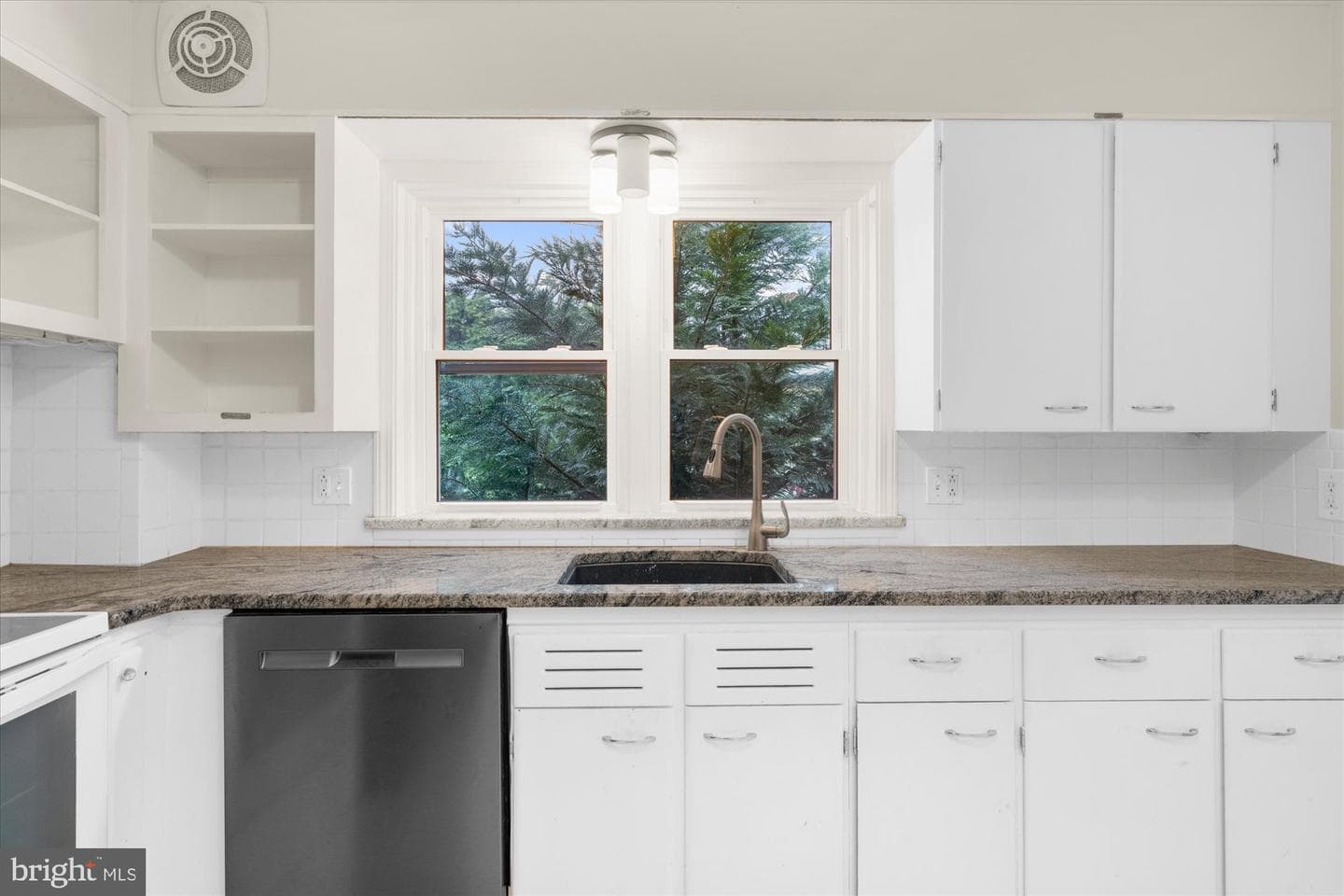 204 Opal Avenue photo 13