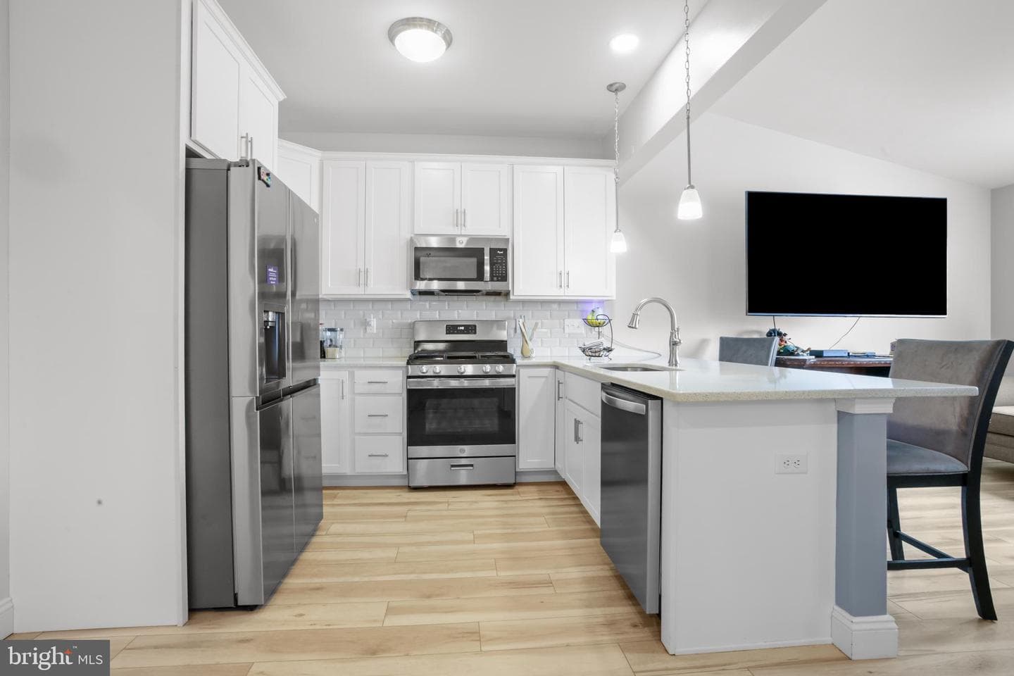 222 Ida Red Drive photo 4