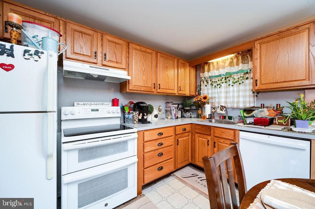 2170 Reading Blvd photo 24