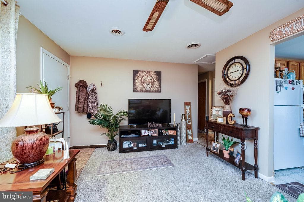 2170 Reading Blvd photo 28