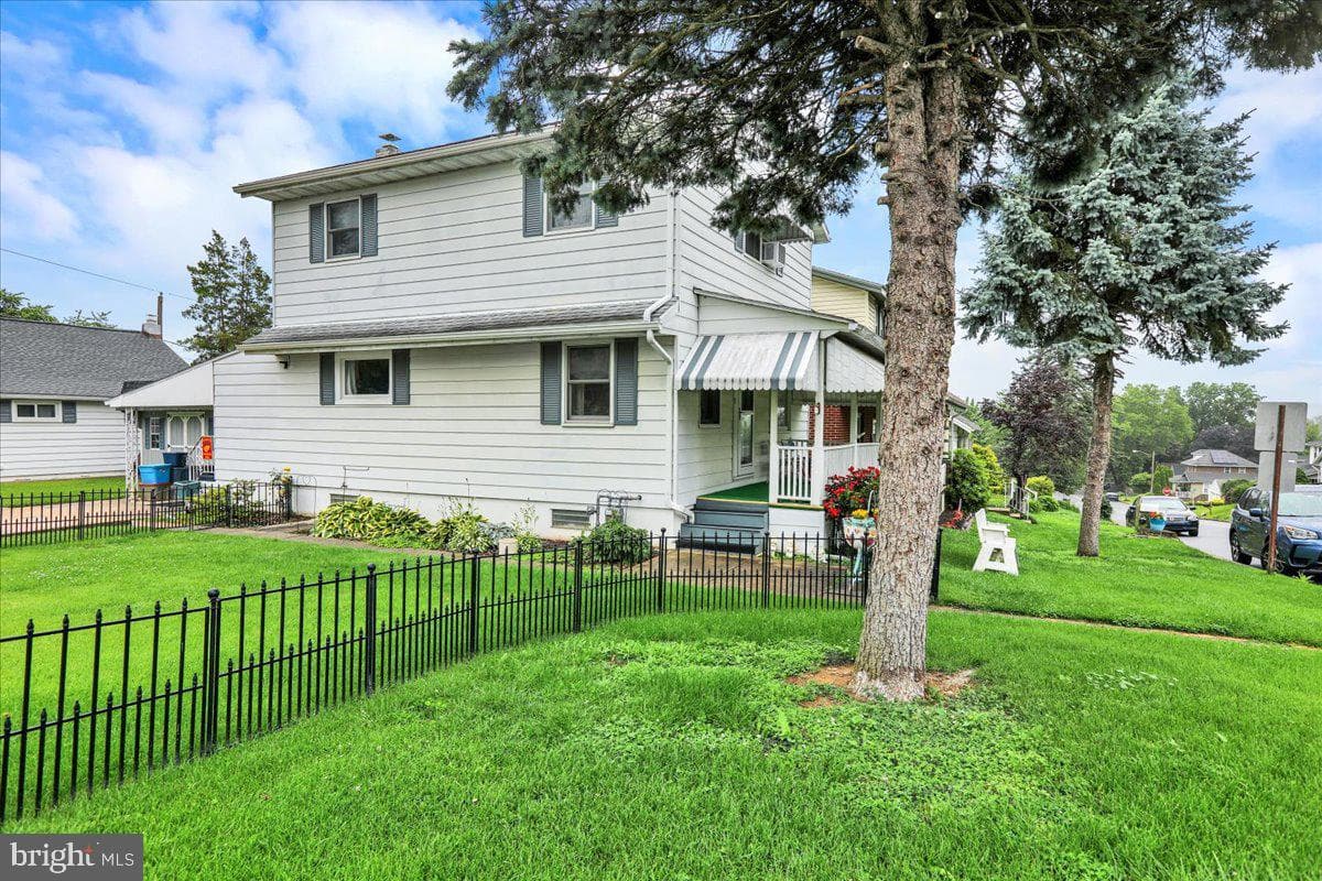 325 Summit Avenue photo 26