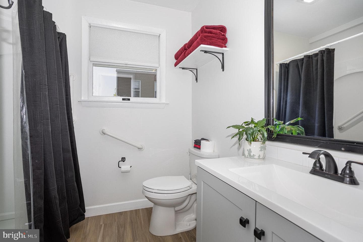 421 Carroll Street photo 11