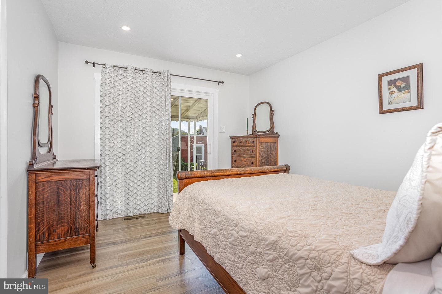 421 Carroll Street photo 12