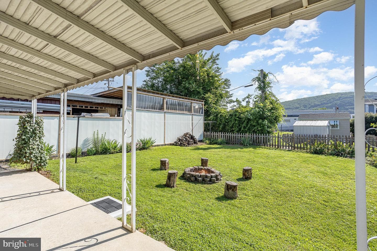 421 Carroll Street photo 22
