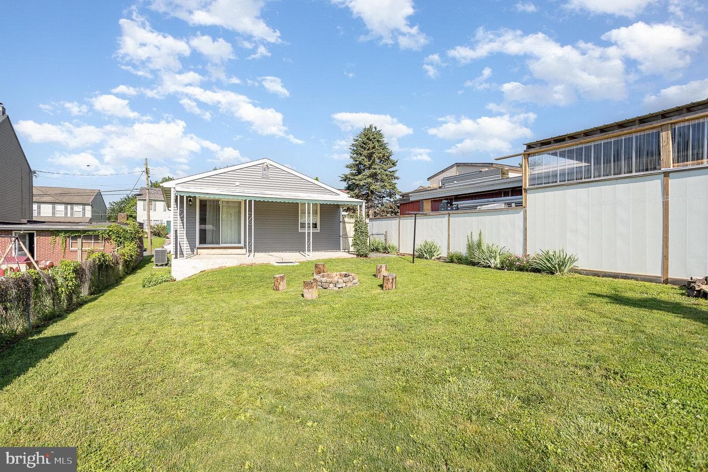 421 Carroll Street photo 24