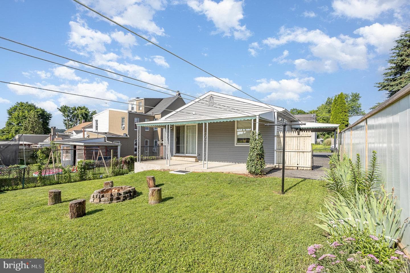421 Carroll Street photo 26