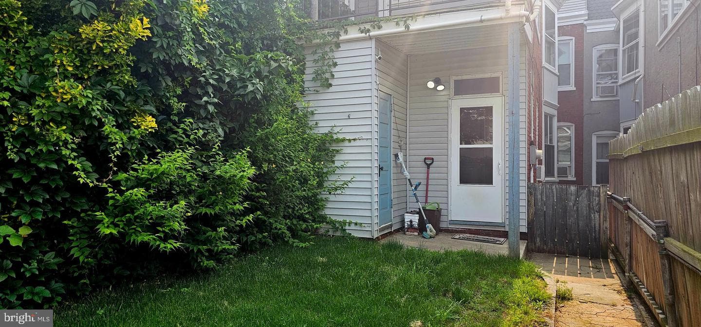 1032 N 4th Street photo 26