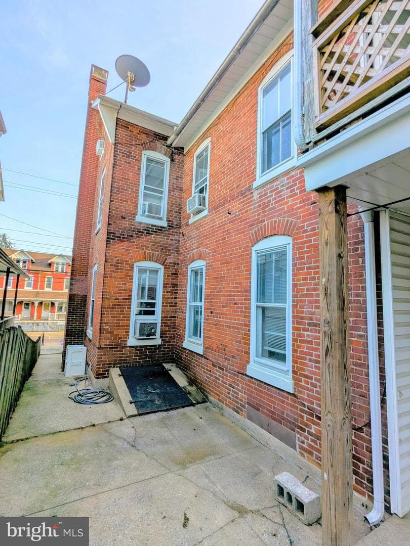 4133 Penn Avenue photo 52