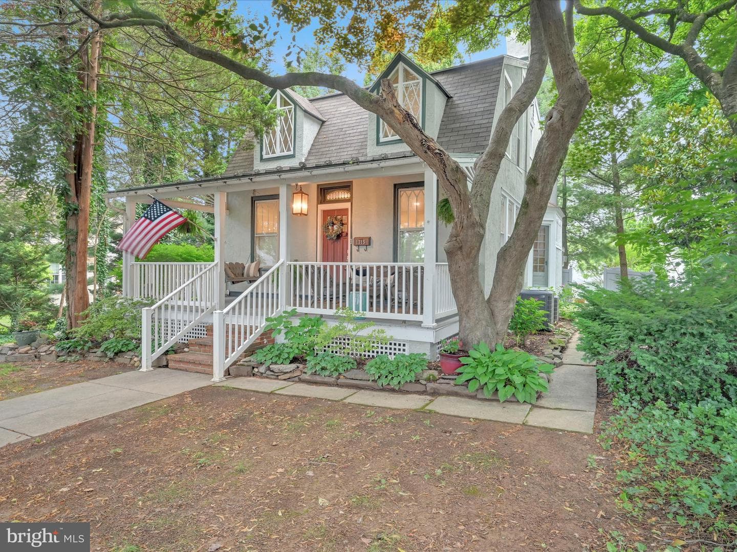 1315 Dauphin Avenue photo 4
