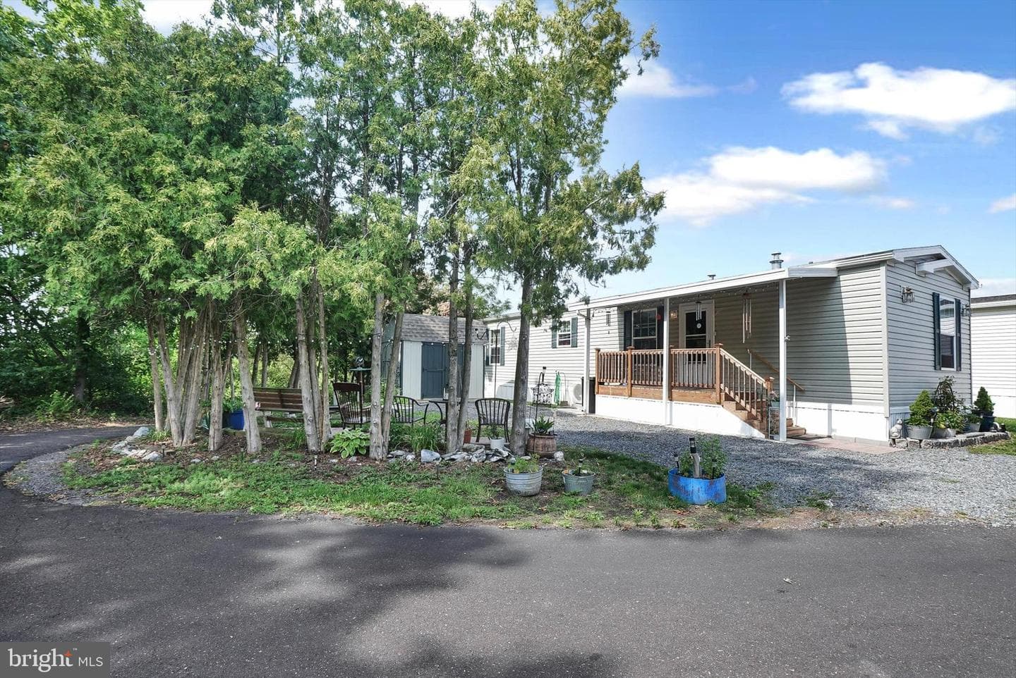 325 Bordic Road photo 1
