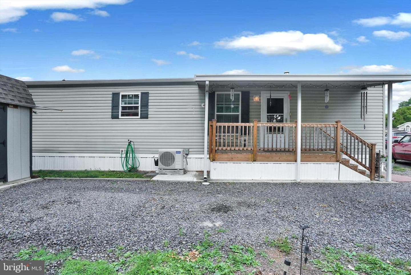 325 Bordic Road photo 2