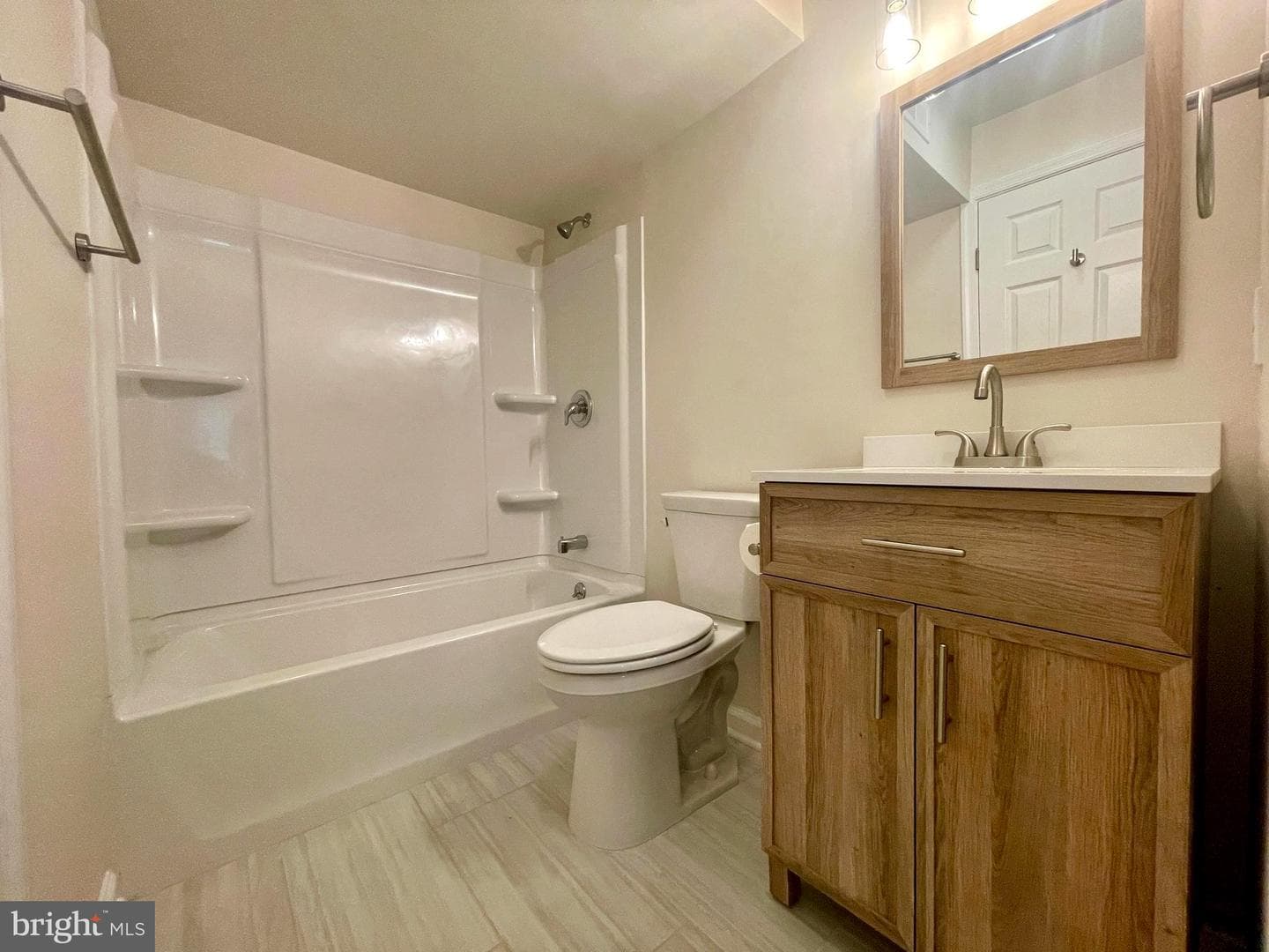 101 Lexington Way photo 18