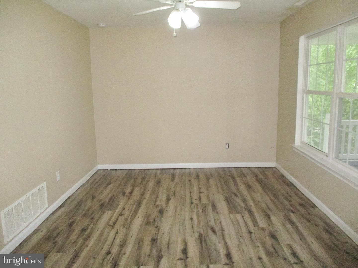 2 Queen Anne Drive photo 3