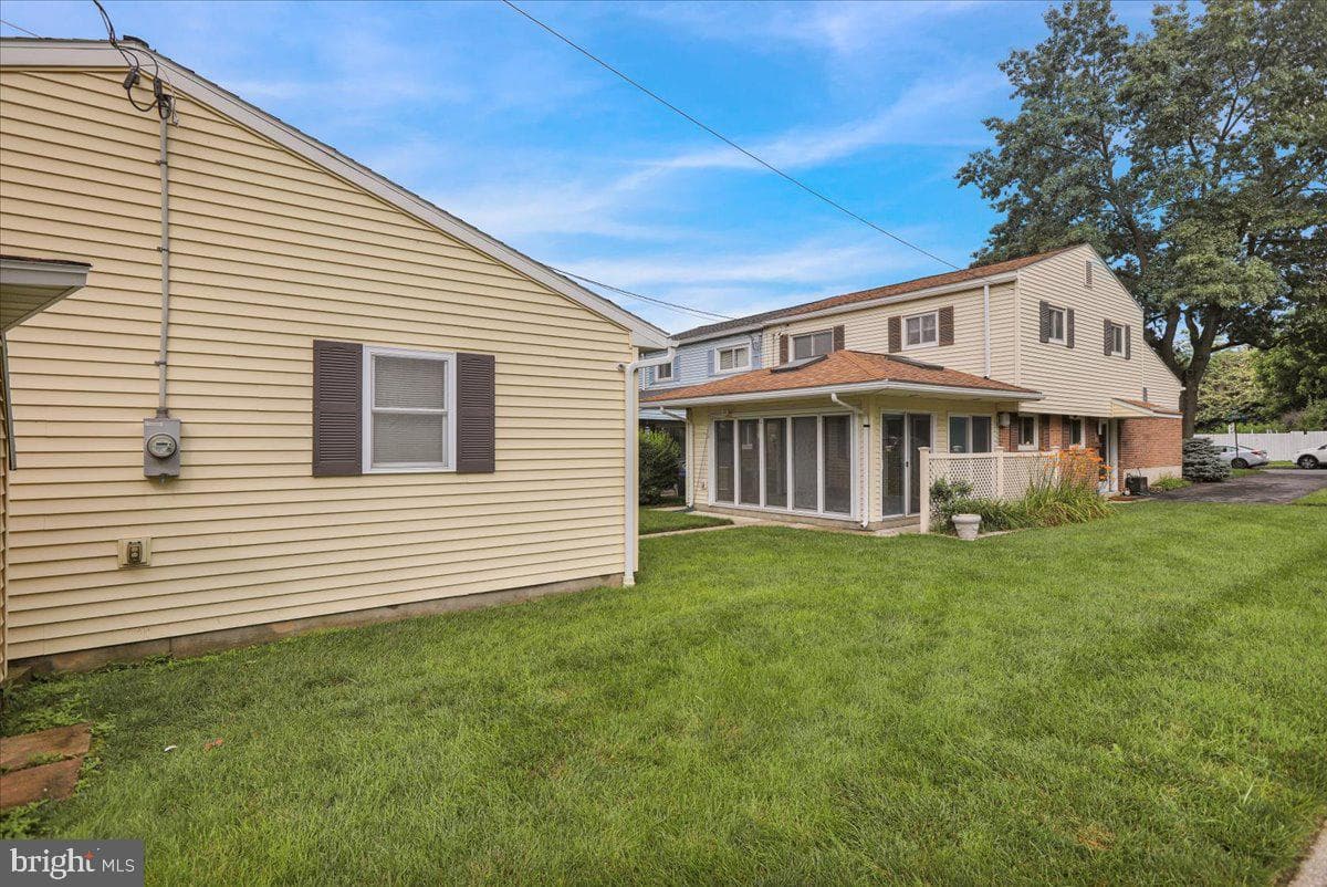 200 Columbia Avenue photo 13