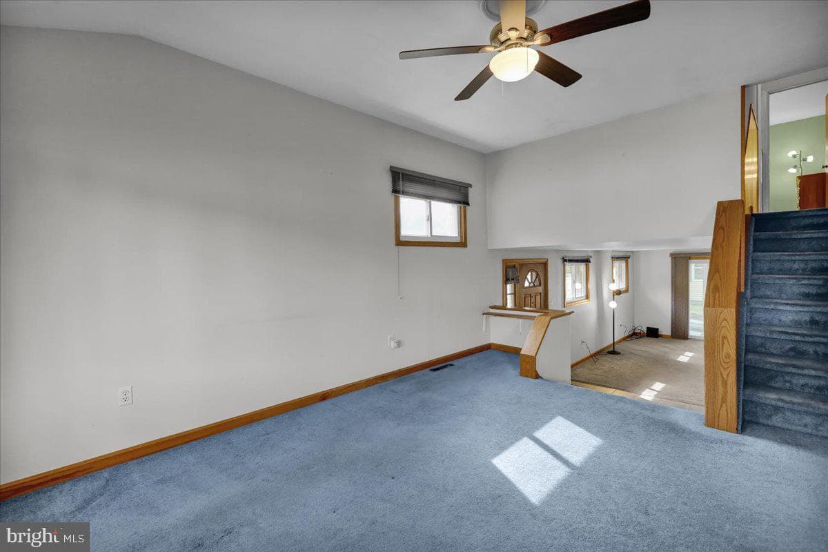 200 Columbia Avenue photo 5