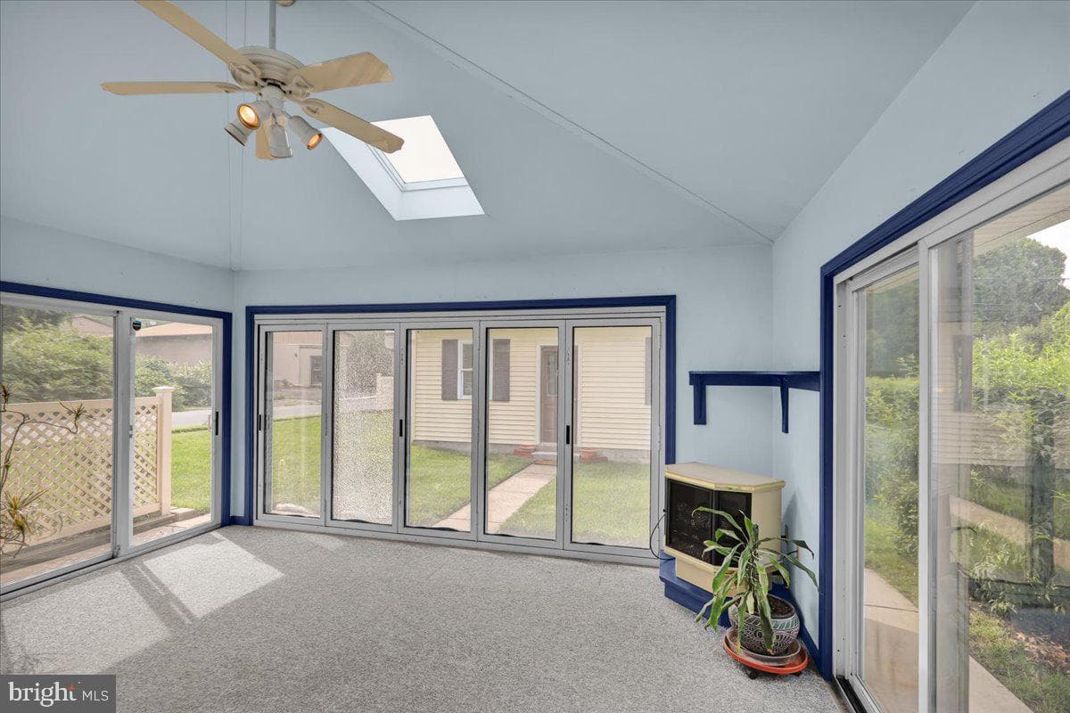 200 Columbia Avenue photo 9