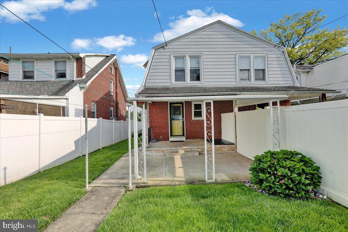 2333 Noble Street photo 29