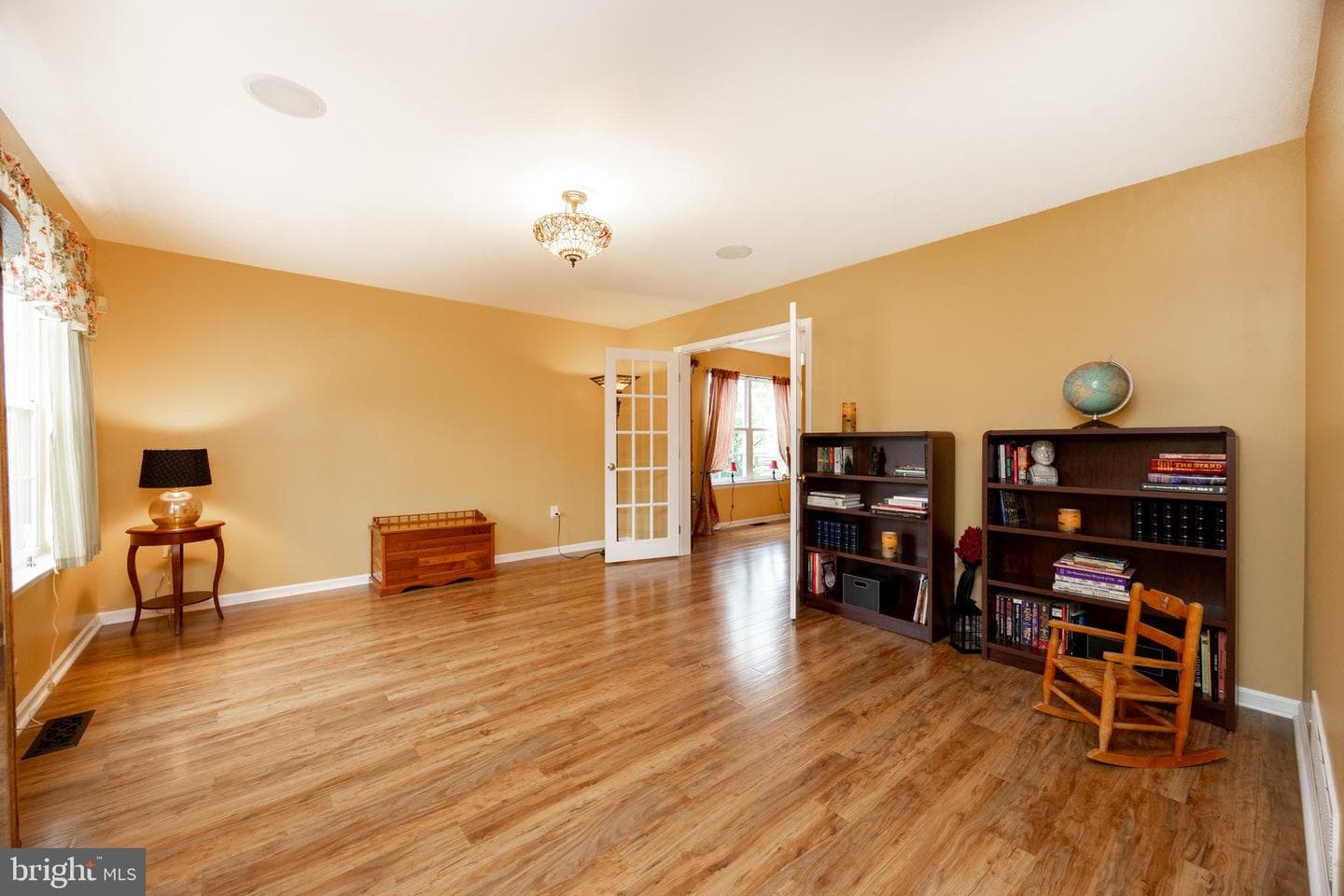 420 Appian Way photo 18