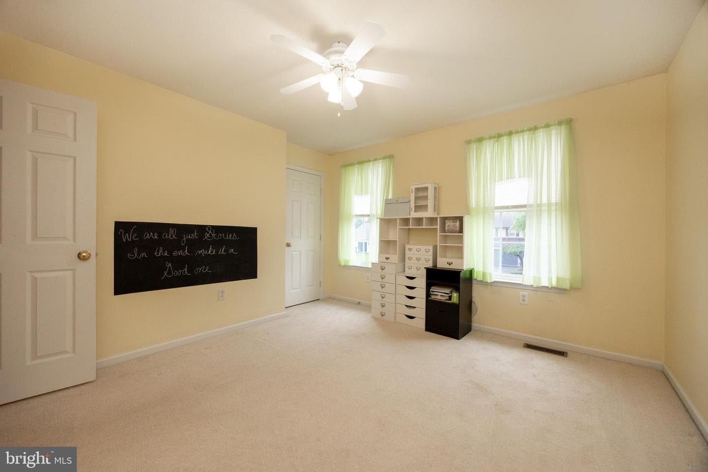 420 Appian Way photo 28