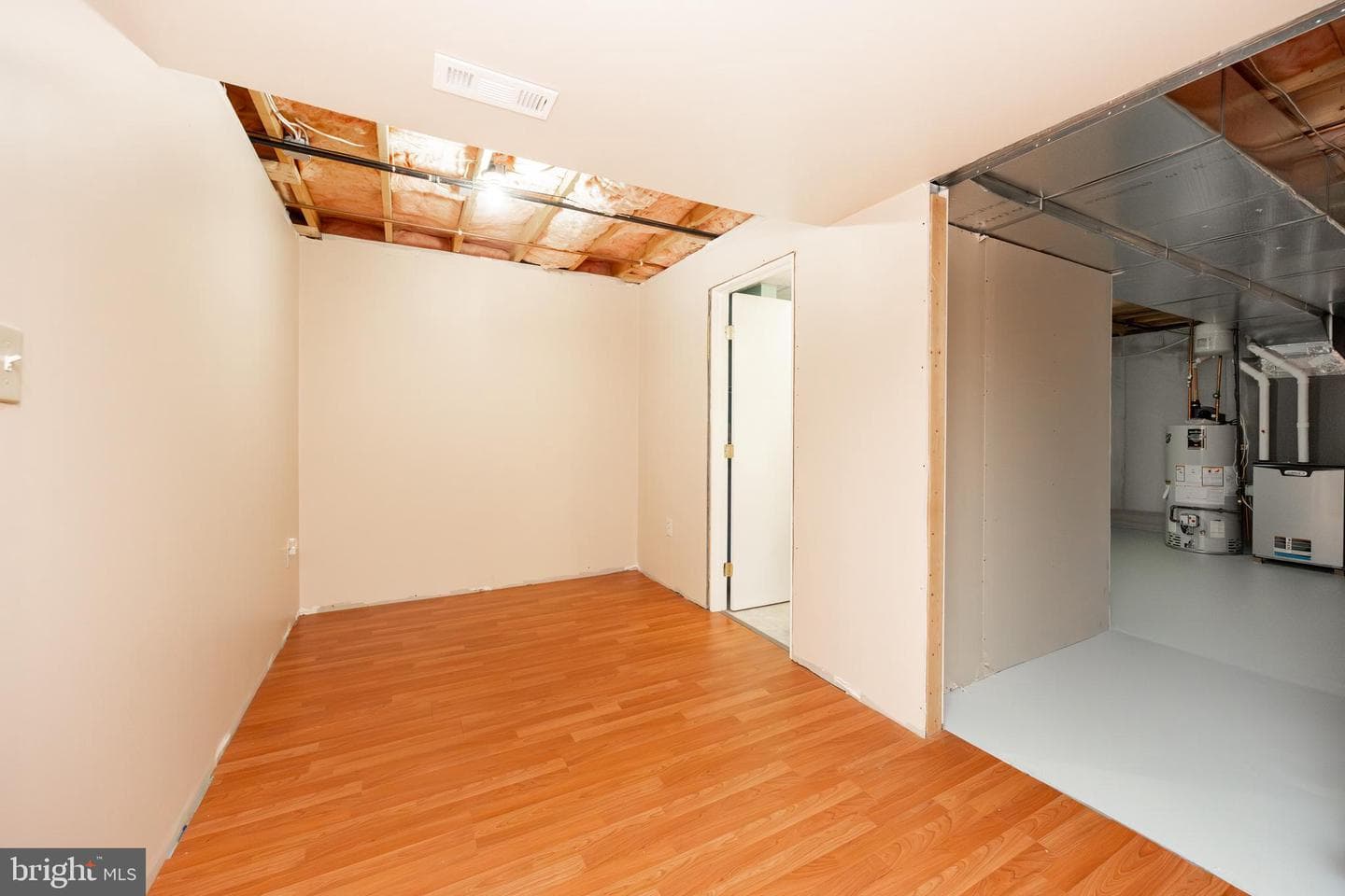 420 Appian Way photo 30