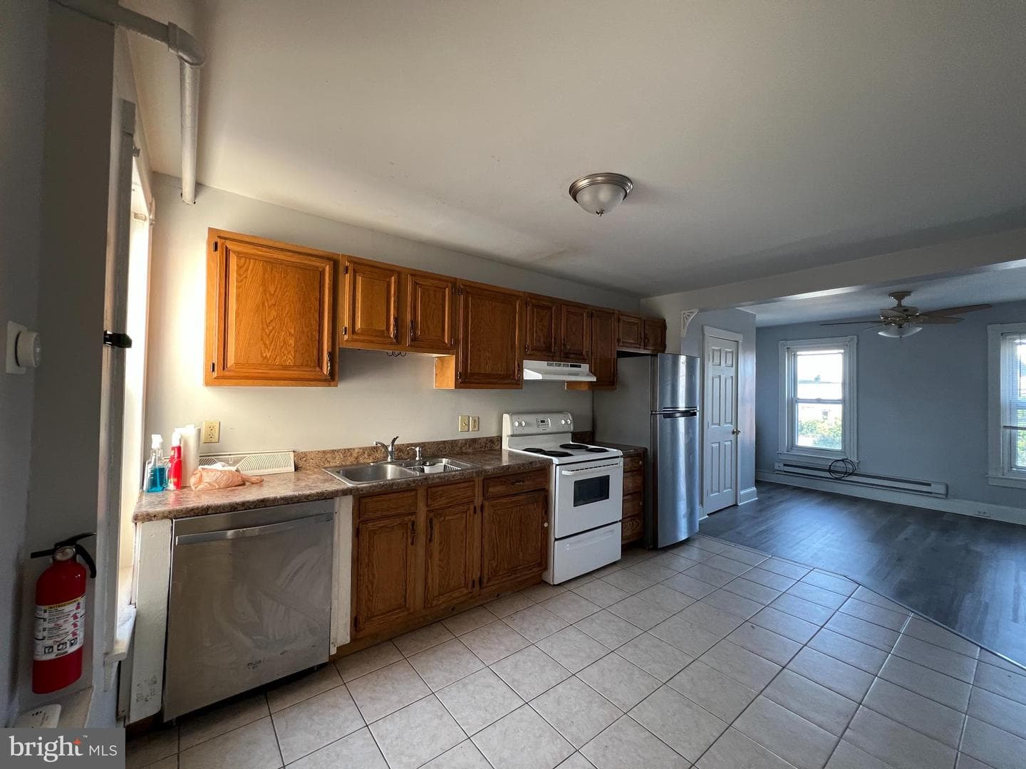 332 Franklin Street photo 11
