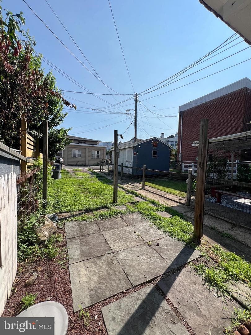 332 Franklin Street photo 34