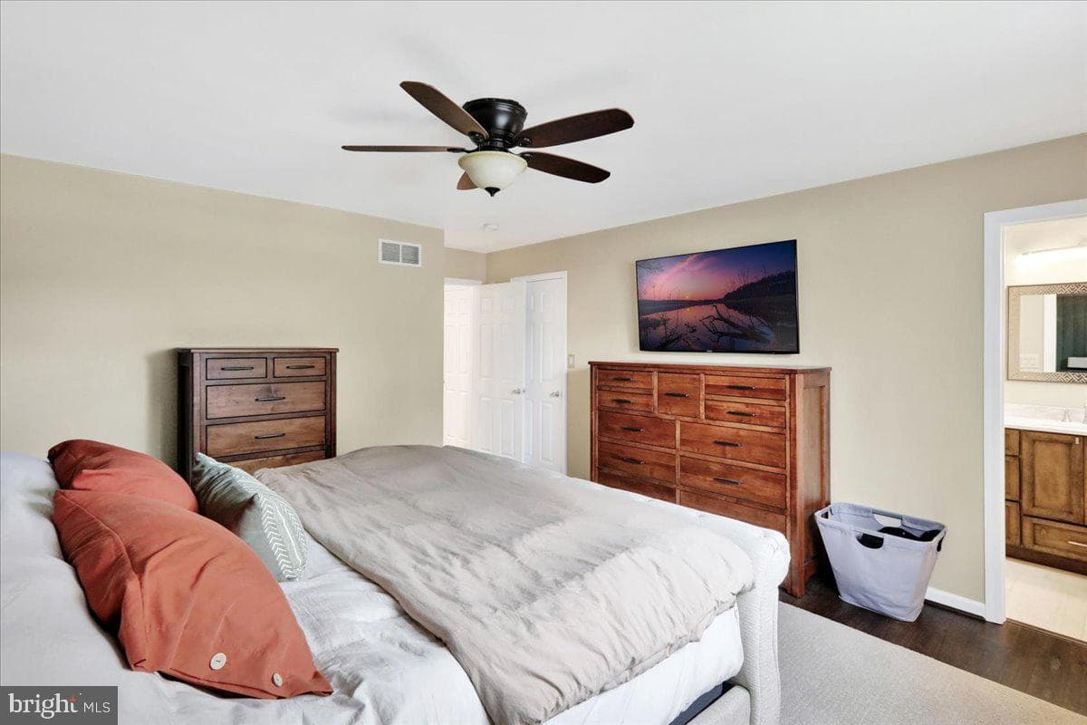 4418 Del Mar Drive photo 15