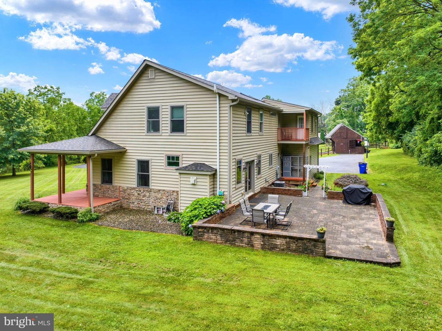 52 Woodside Avenue photo 5