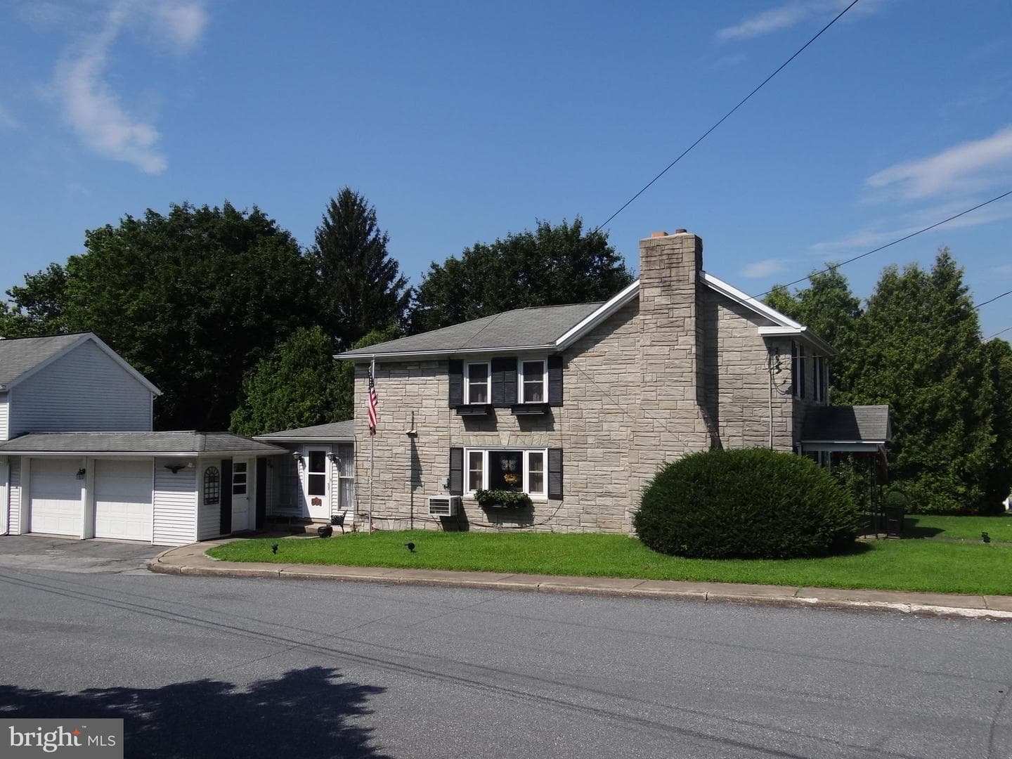 2966 Main Street photo 4