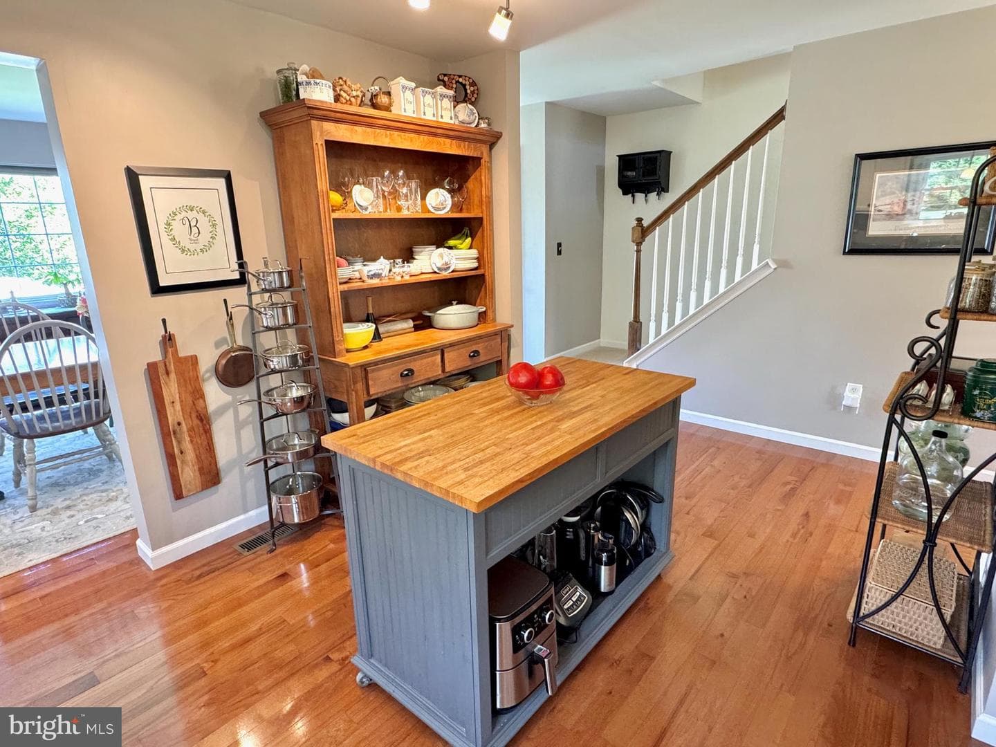 16 Seltzer Avenue photo 10