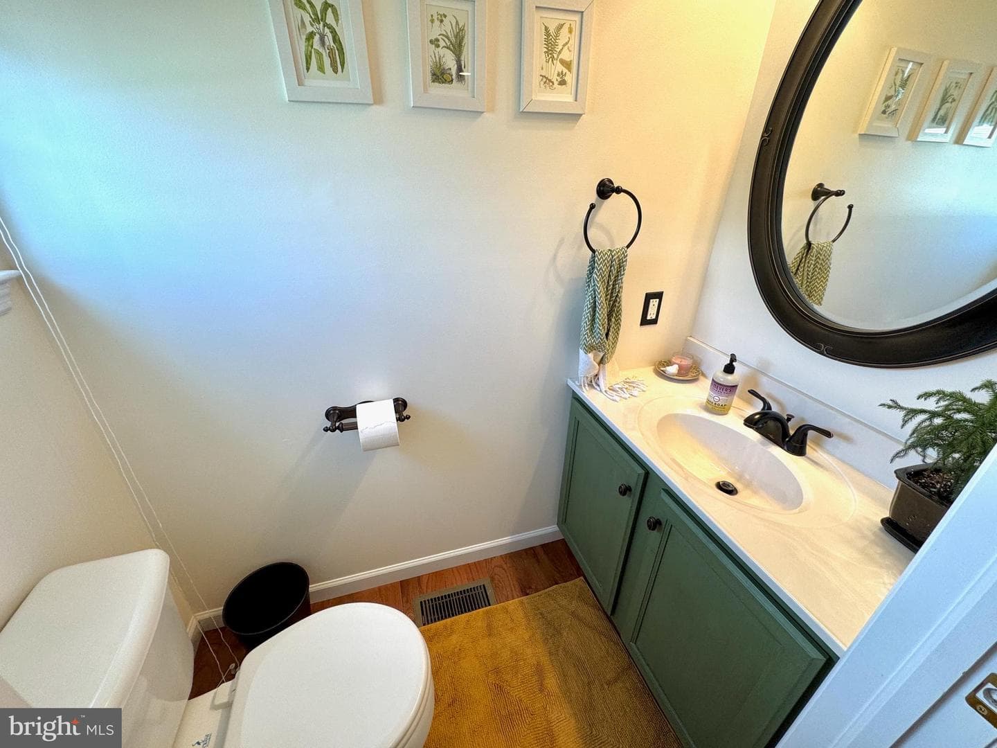 16 Seltzer Avenue photo 15