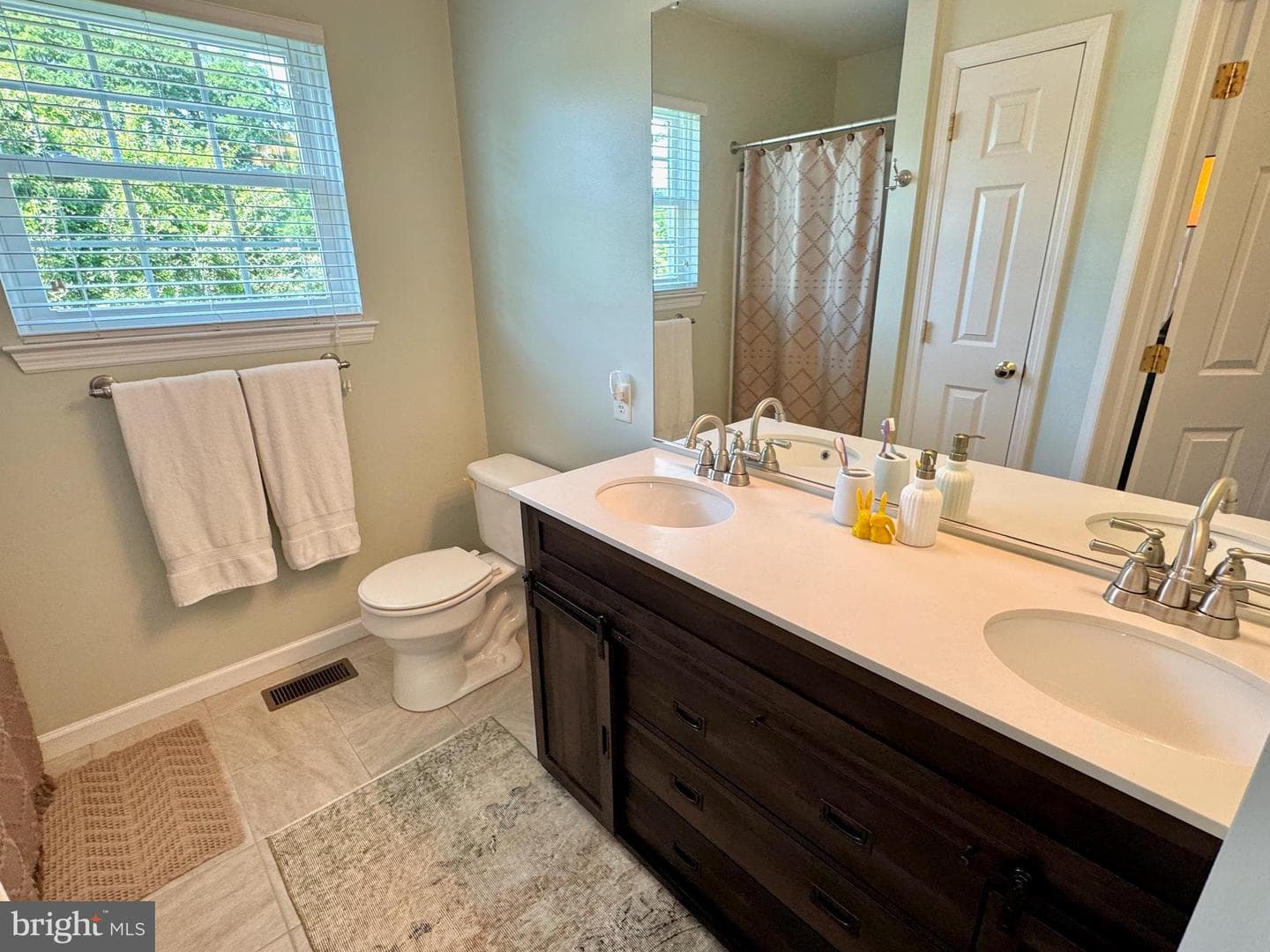 16 Seltzer Avenue photo 21