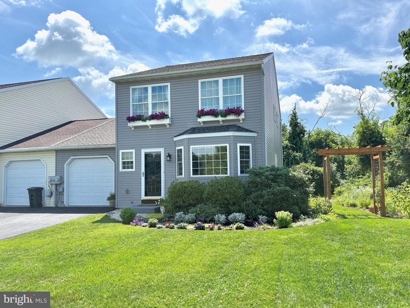 16 Seltzer Avenue photo 33