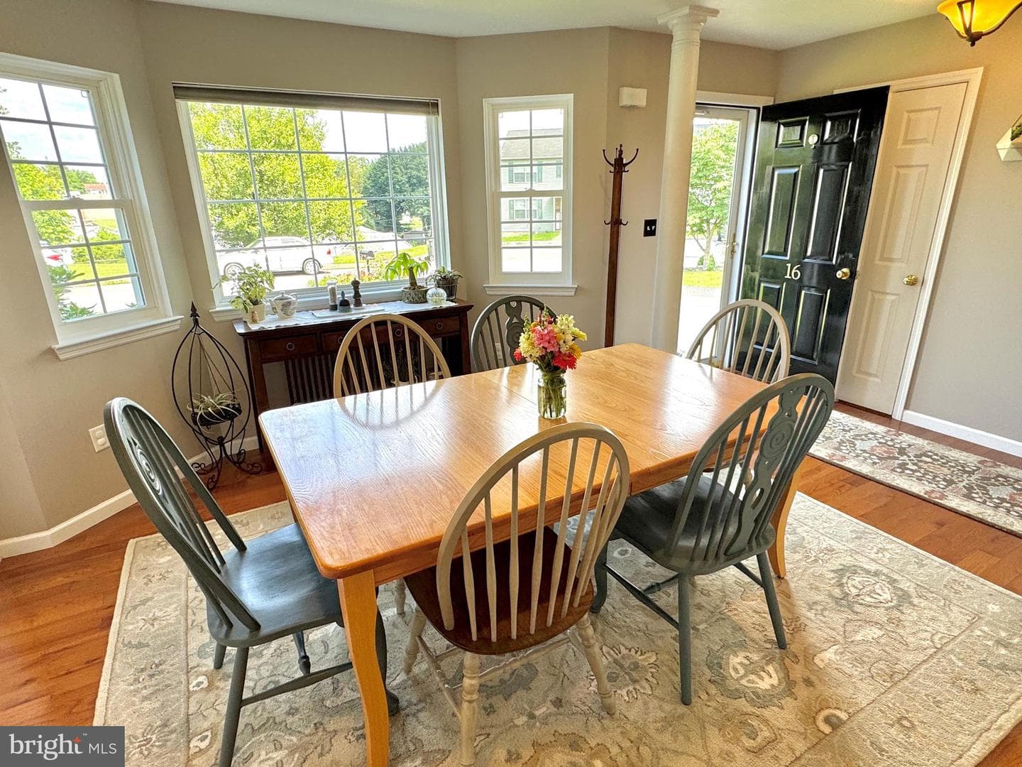 16 Seltzer Avenue photo 4