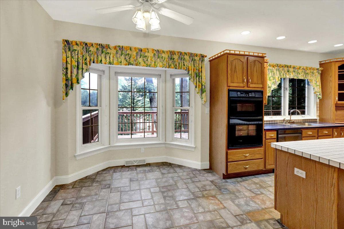 61 Grandview photo 16