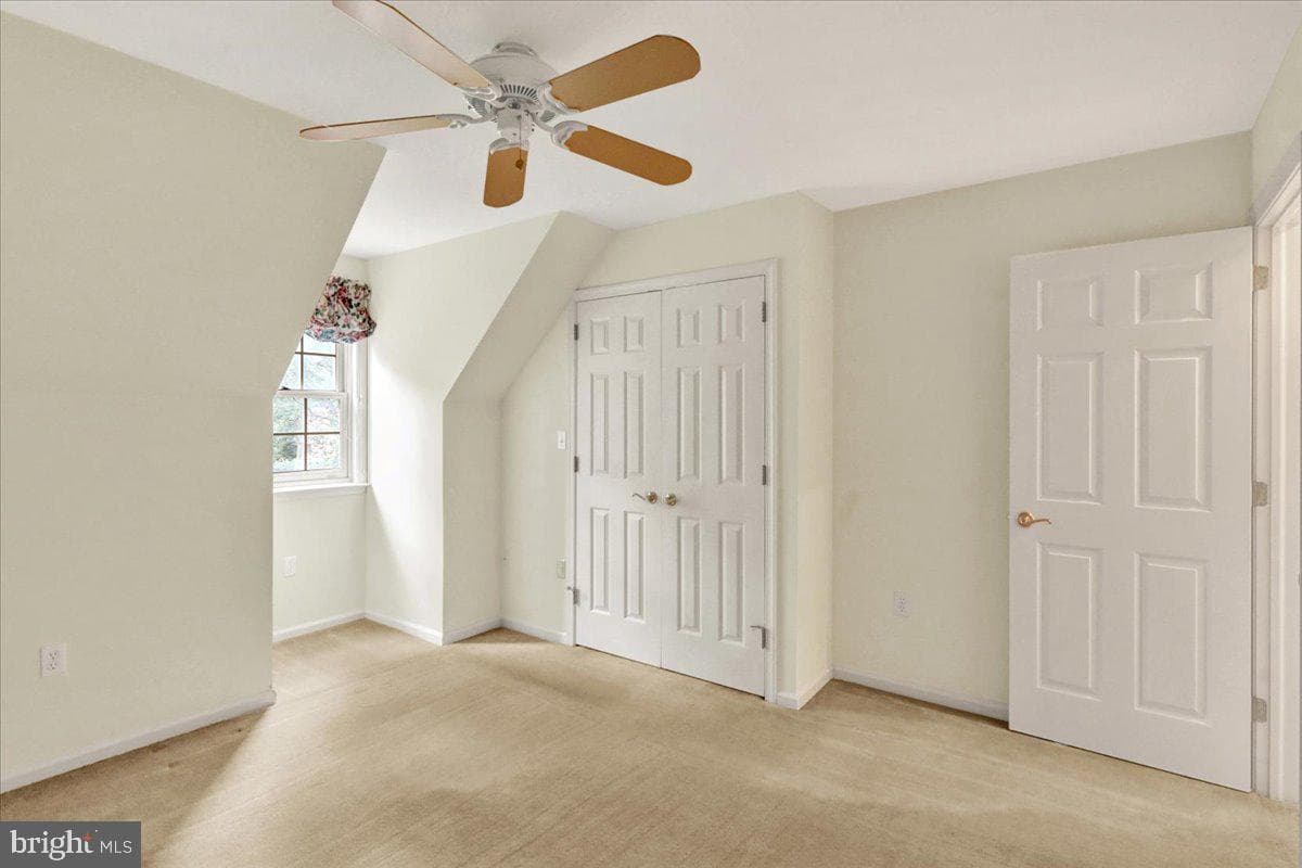61 Grandview photo 37