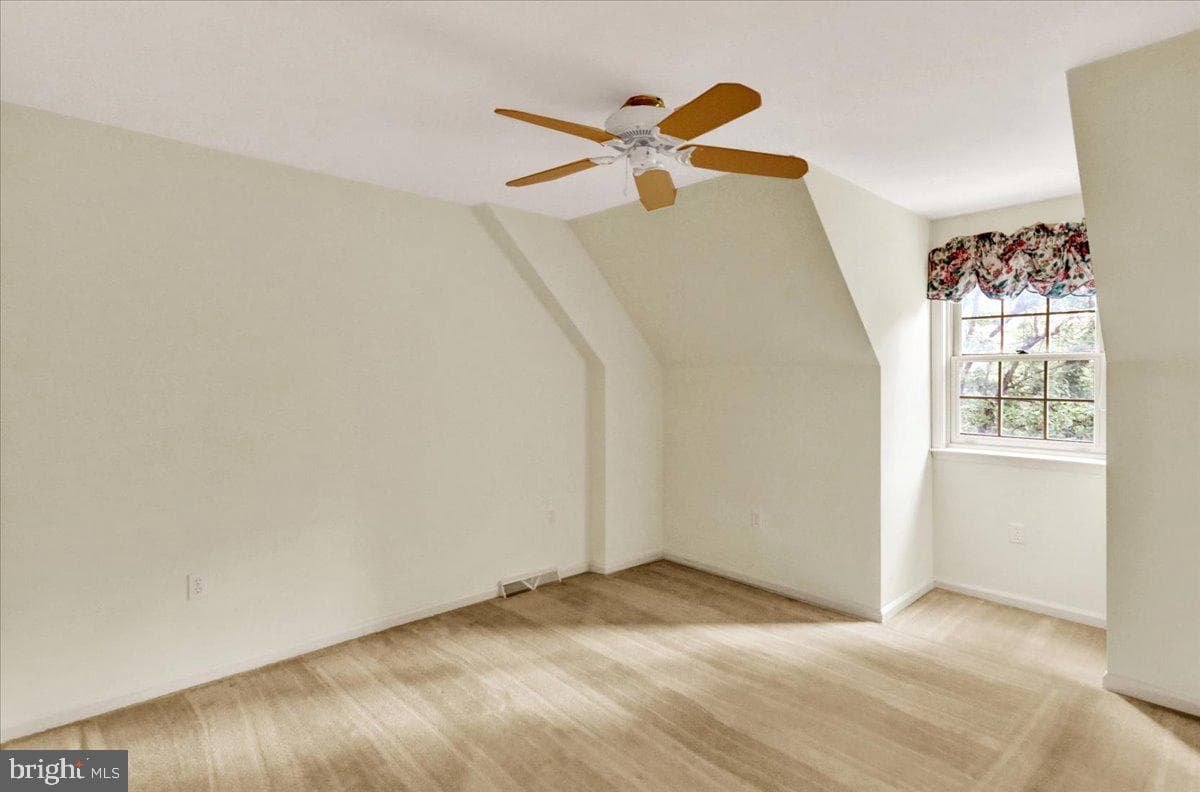 61 Grandview photo 39