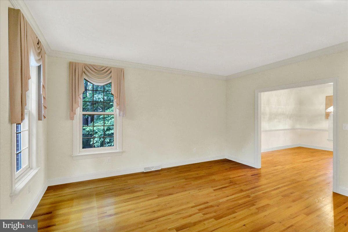 61 Grandview photo 9