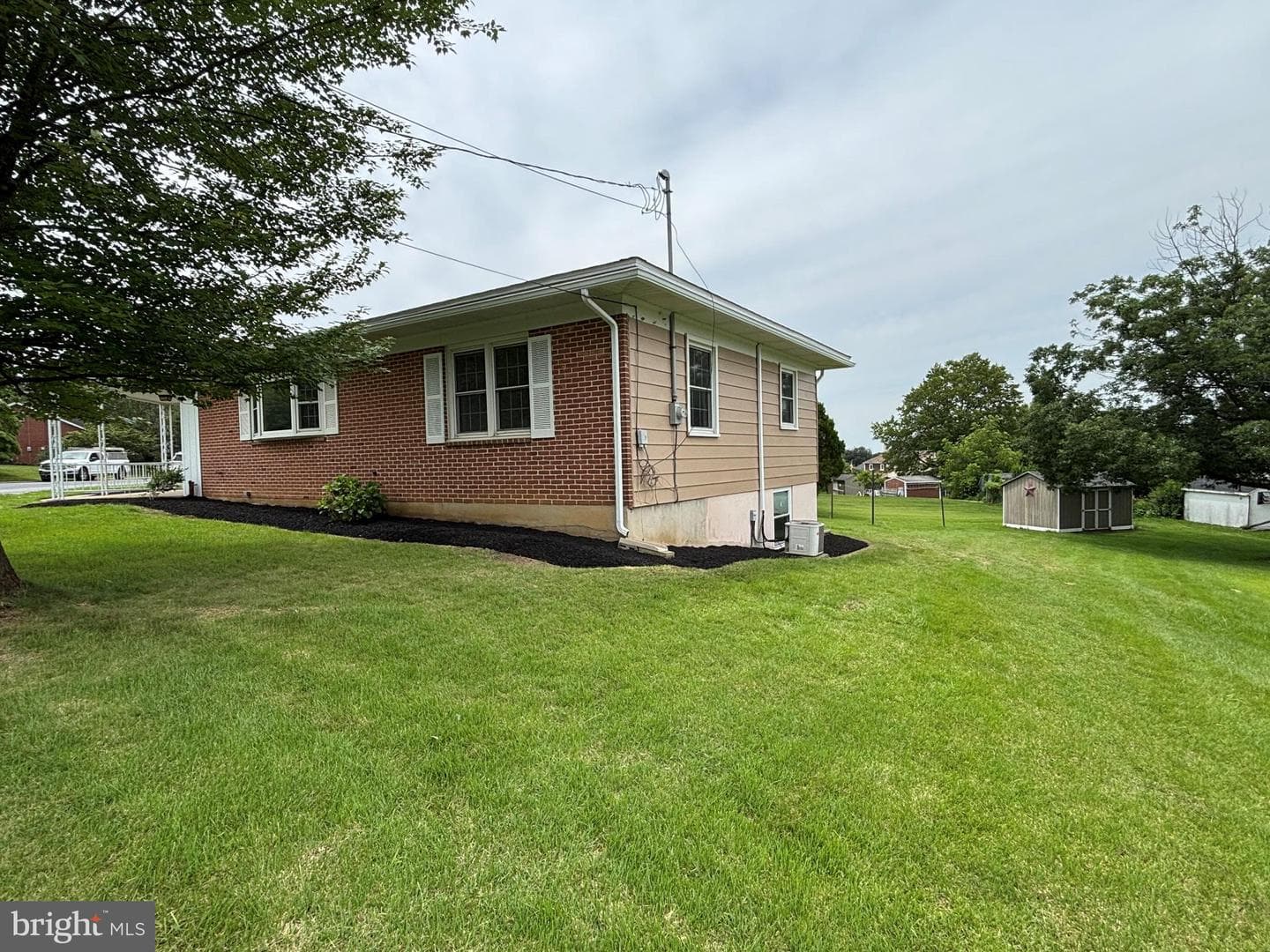 330 S Willow Street photo 3