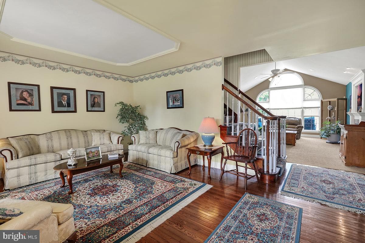 2607 Tennyson Avenue photo 4