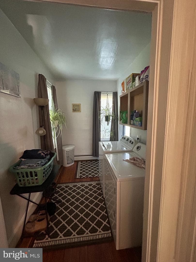 467 Godfrey Street photo 10