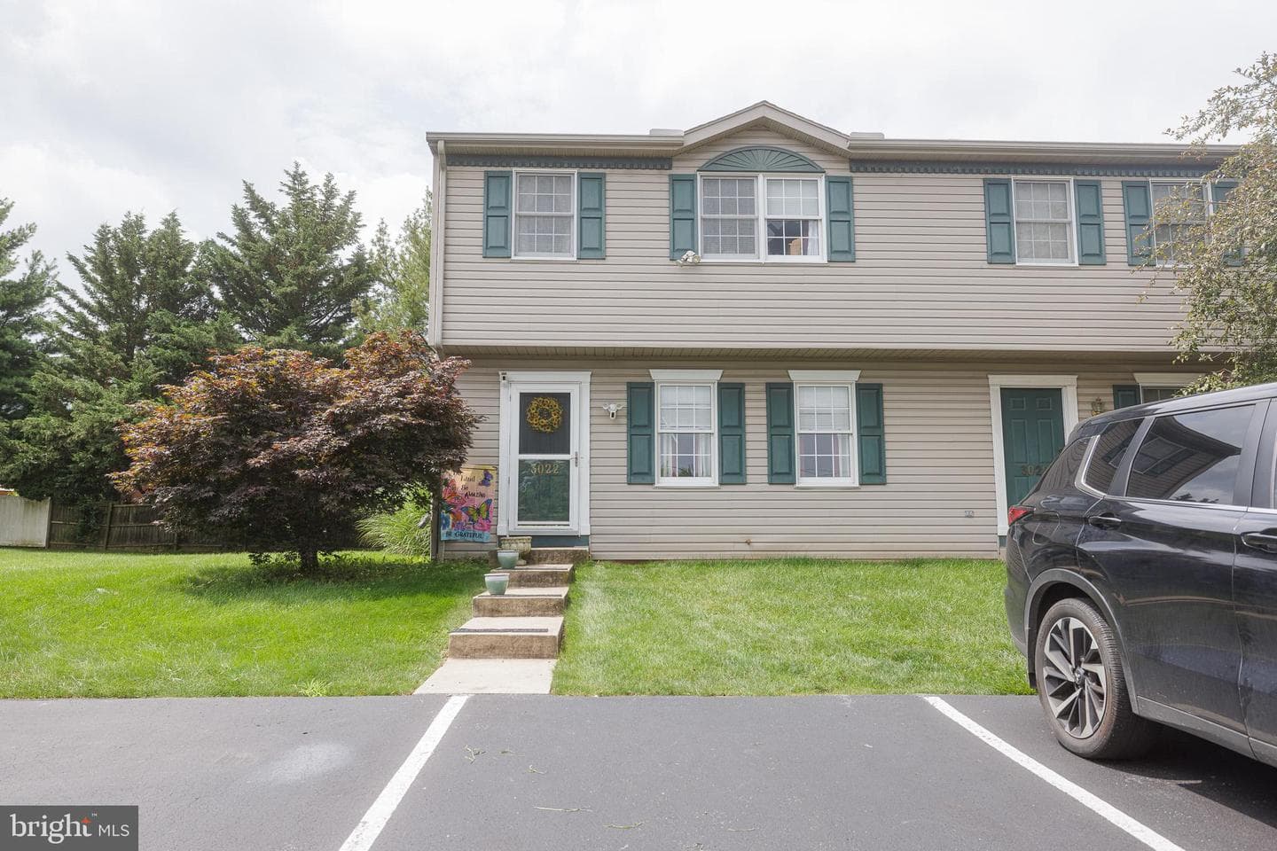3022 Oak photo 1