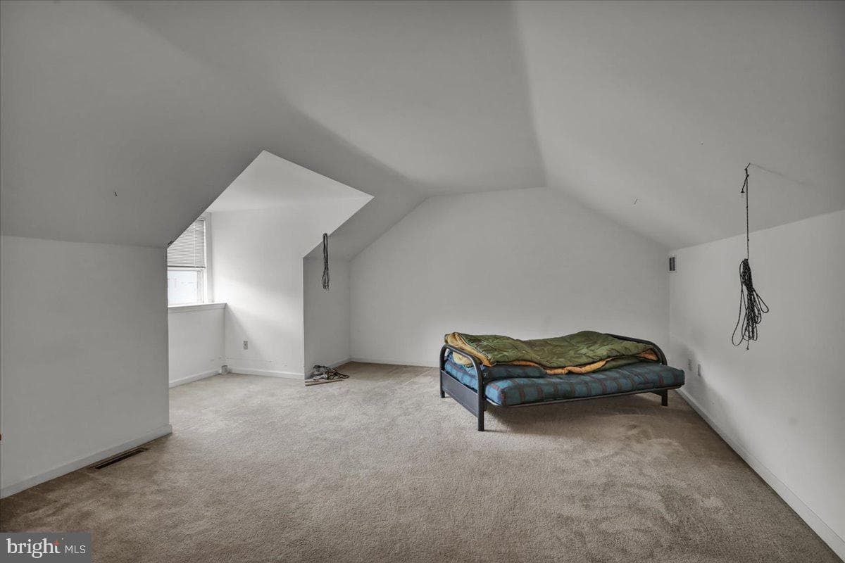 17 Charlemont Court photo 24