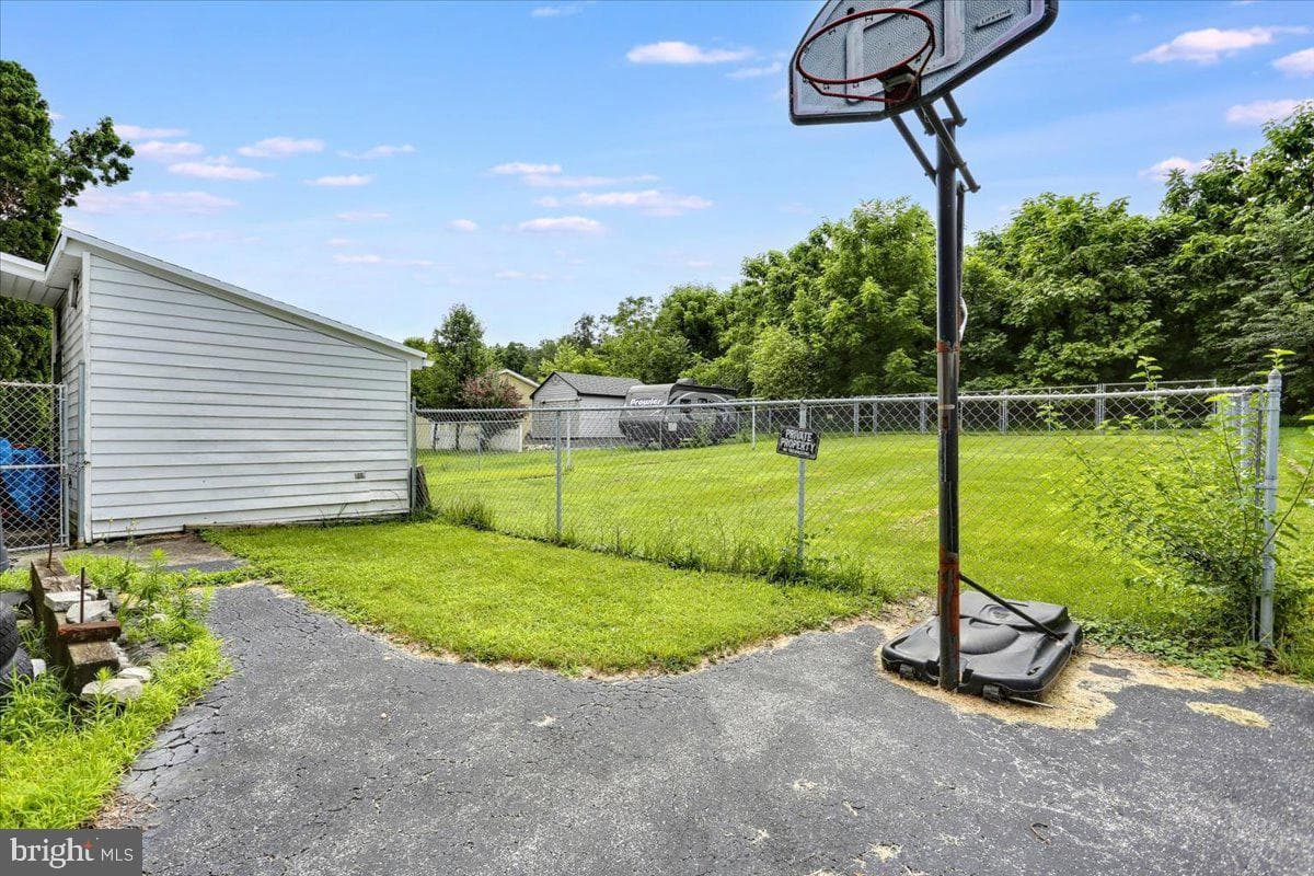 105 W Wesner Road photo 16