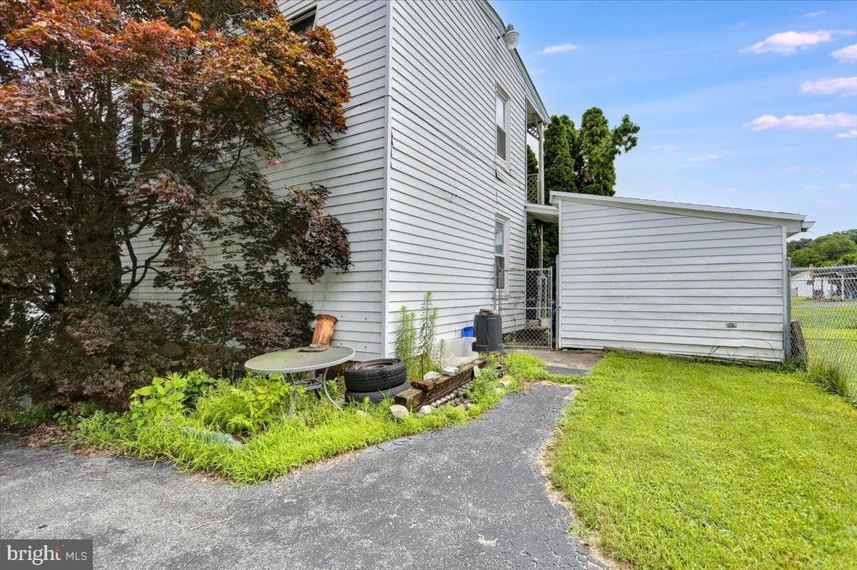 105 W Wesner Road photo 17