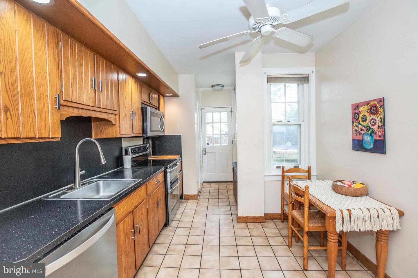 1407 Delaware photo 11