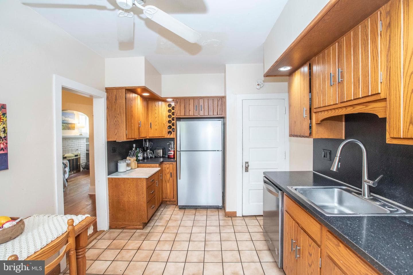 1407 Delaware photo 12