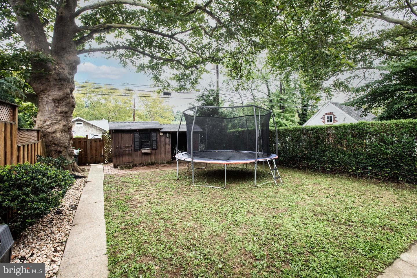 1407 Delaware photo 25