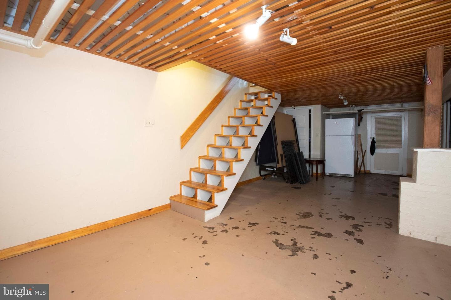1407 Delaware photo 29