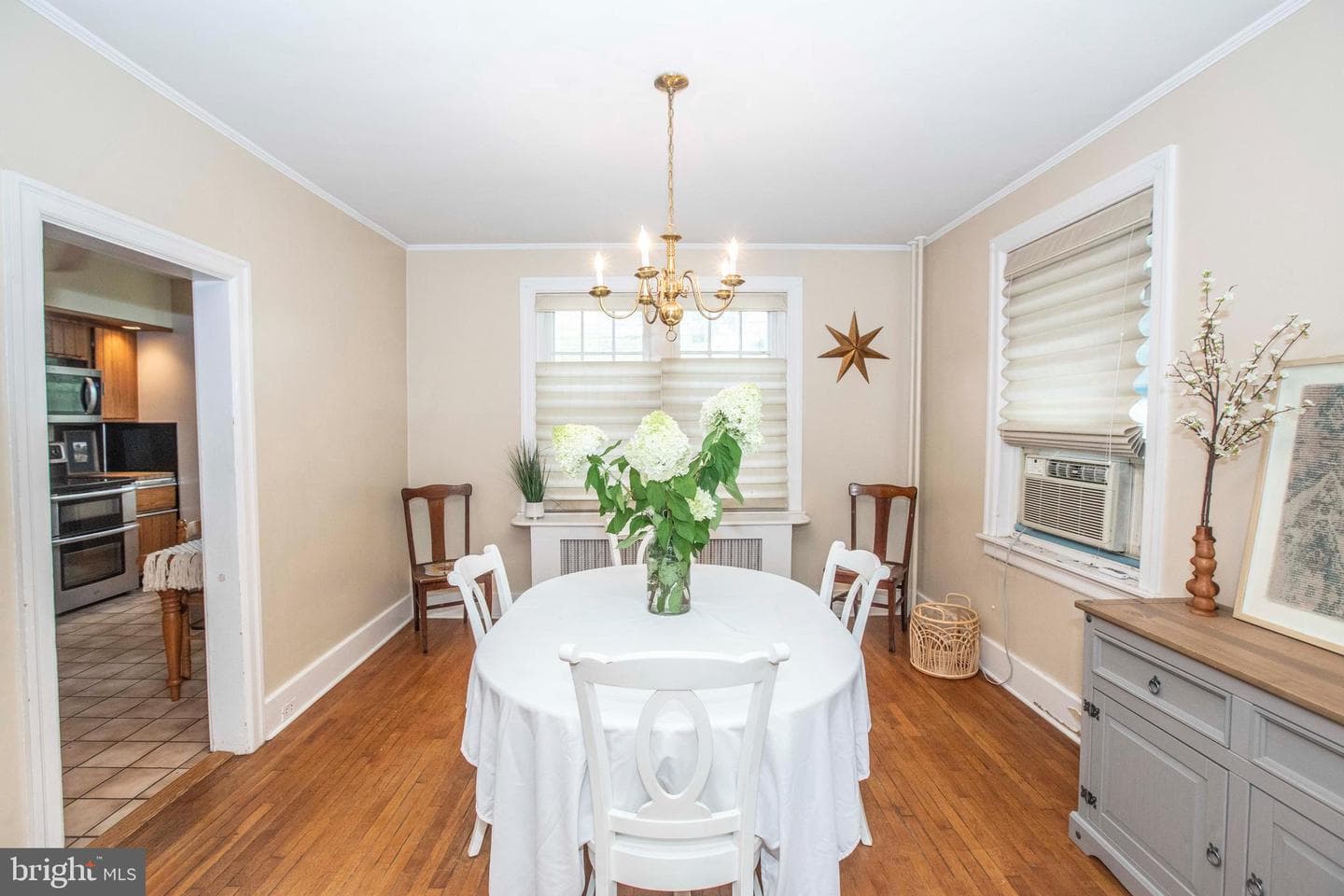 1407 Delaware photo 8